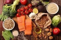 غذاهای مناسب برای افراد مبتلا به سرطان سینه