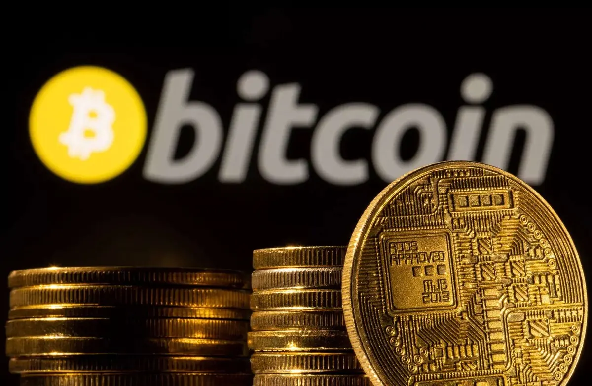 بیت کوین چگونه ساخته شد؟ تاریخچه کامل بیت کوین