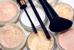 هیچوقت با آرایش ورزش نکنید | تعریق بدن با ترکیبات آرایشی سازگار نیست!