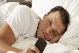 اگر تمام شب بیدار بمانیم چه بلایی سر مغزمان می‌آید؟ 