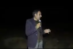 سکونت دو کودک بی‌سرپرست در یک چاله در حومه رودخانه کوهدشت استان لرستان + ویدئو