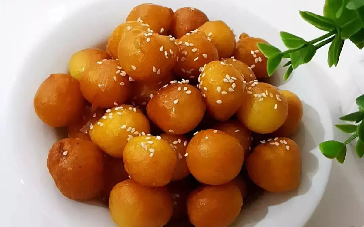 این شیرینی خوشمزه توی سه تا کشور درست میشه! | طرز تهیه شیرینی لقیمات +ویدئو