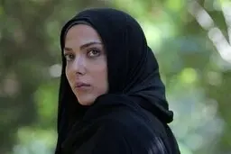نوشته لیلا اوتادی برای آزاده نامداری |   برای قضاوت دیگران مدال نمی‌دهند