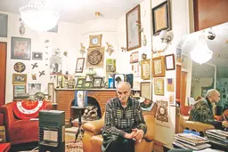  باخبر شکار میمیرم