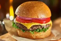 چگونه همبرگر به یک غذای اصلی آمریکایی تبدیل شد؟