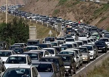 ترافیک سنگین در آزادراه تهران - شمال 
