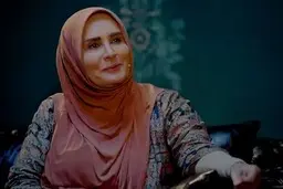 دخترهای نوجوان همه سیبیل داشتند در دهه ۶۰!