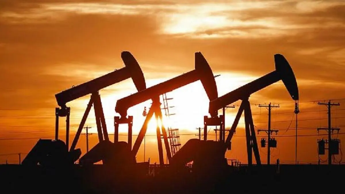 
روسیه با تولید حدود ۹ میلیون بشکه نفت در روز ، دومین تولیدکننده بزرگ نفت جهان شد
