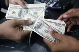 قیمت دلار، یورو و سایر ارزها امروز ۲ آذر |  بازار ارز سکته کرد