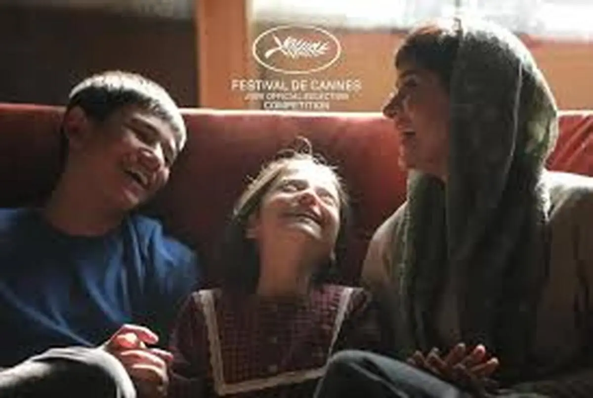 حضور پررنگ سینمای ایران در کن | ایزدیار و معادی روی فرش قرمز +ویدئو