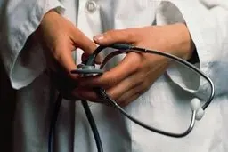 رشته پزشکی در حال نابودی استعدادهای جوانان کشور است!