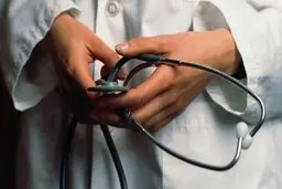 رشته پزشکی در حال نابودی استعدادهای جوانان کشور است!