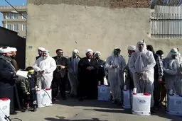 ضدعفونی محلات دروازه غار توسط طلاب تهرانی+ عکس