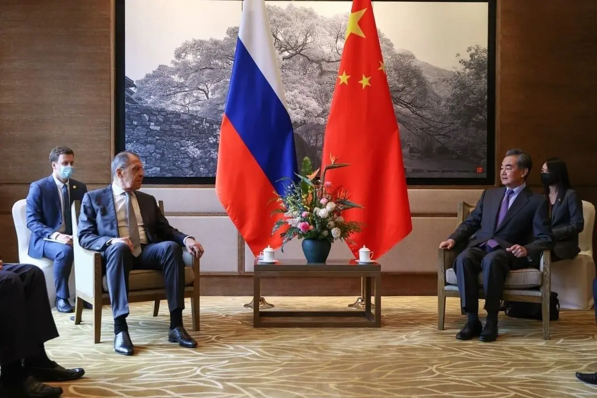 
 برجام | گفت وگوی وزرای خارجه روسیه و چین 
