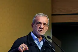 پزشکیان: مشکلات را با قدرت حل می کنیم | برای حل ناترازی‌ها به کمک مردم نیاز است