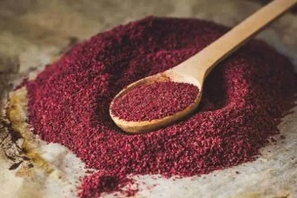 فواید عجیب سماق که عمرا می‌دونستی | از امگا ۳ گرفته تا کاهش درد استخوان +ویدئو