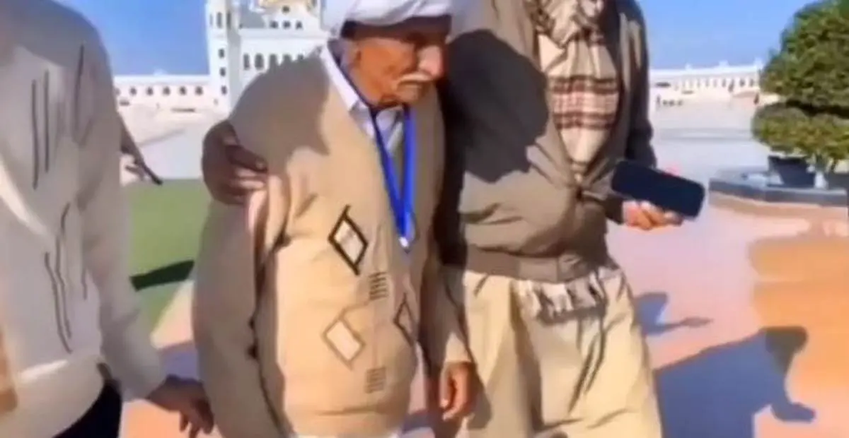 دیدار دو‌ برادر که از زمان تجزیه هند و تشکیل کشور پاکستان نزدیک به ۷۴ سال از یکدیگر جدا افتاده بودند+ ویدئو 