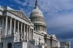 گزارش پلیس واشنگتن از احتمال بمب‌گذاری در مجاورت کنگره آمریکا| محوطه کتابخانه کنگره تخلیه شد