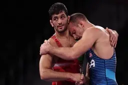 مسابقه حسن یزدانی - دیوید تیلور لغو شد؛ آمریکا با جردن باروز مقابل ایران