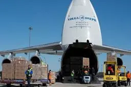 آمریکاییها ماسکهای چینی سفارش فرانسه را 4برابر قیمت پای هواپیما خریدند