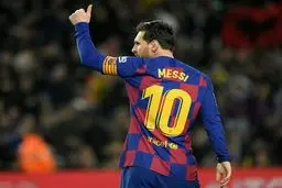 مسی دو سال دیگر در نیوکمپ می‌ماند