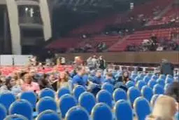 اولین واکنش مردم به وطن فروشی ابی | وضعیت کنسرت ایروان را ببینید+ویدئو