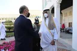 دیدار امیرعبداللهیان با امیر قطر در یک "مکان دلچسب"