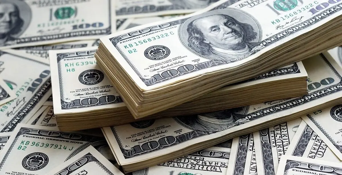 دلار در بازار متشکل چقدر قیمت خورد؟ (۷ آذر)