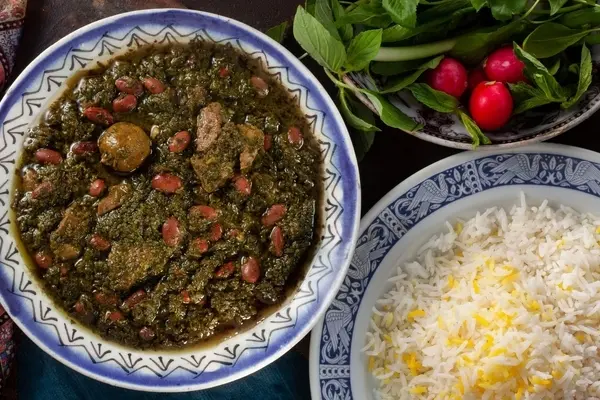 این چاشنی عطر و بوی قورمه سبزی و چند برابر میکنه | معجون معجزه آسا برای چند برابر کردن بوی قورمه سبزی