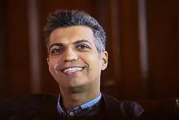 فردوسی‌پور گزارشگر بازی پرسپولیس_اولسان| اختلاف فروغی با مدیران پرسپولیس