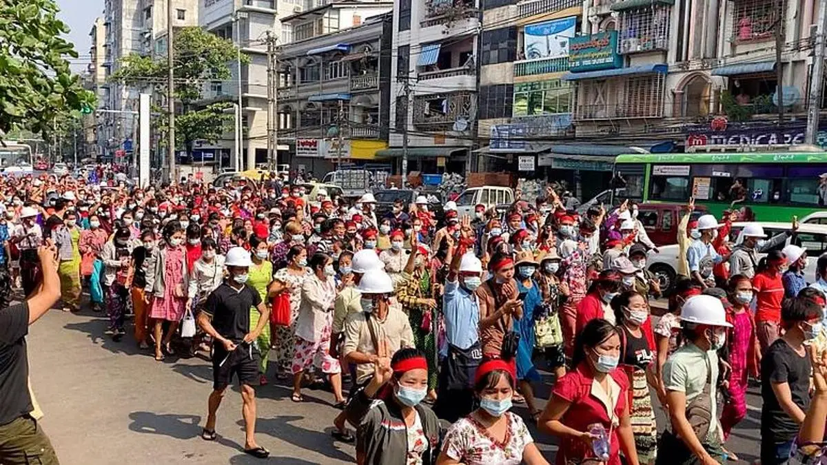 
 کودتا | تظاهرات در بزرگترین شهر میانمار