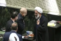 

آقاتهرانی: ما قصد تشکیل فراکسیونی جدا از فراکسیون نیروهای انقلاب را نداریم
