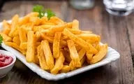 ترد و خوشمزه با کمترین مواد | طرز تهیه سیب‌زمینی سرخ‌کرده‌ی خونگی +ویدئو