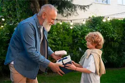 ایده هدیه روز پدر برای افراد مسن