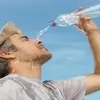 انواع رنگ ادرار ؛ کدام رنگ ادرار خطرناک است؟ | چای و قهوه جای آب را می‌گیرند؟