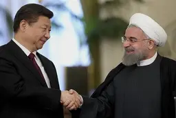  یکی از کریدورهای چهارگانه پروژه ابریشم از ایران می گذرد.