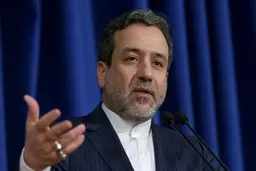 عراقچی: در ۸ سال گذشته ارتباط نزدیکی با شهید فخری زاده داشتم؛ در طول مذاکرات برجام از مشورت‌های ایشان بهره‌مند می‌شدیم