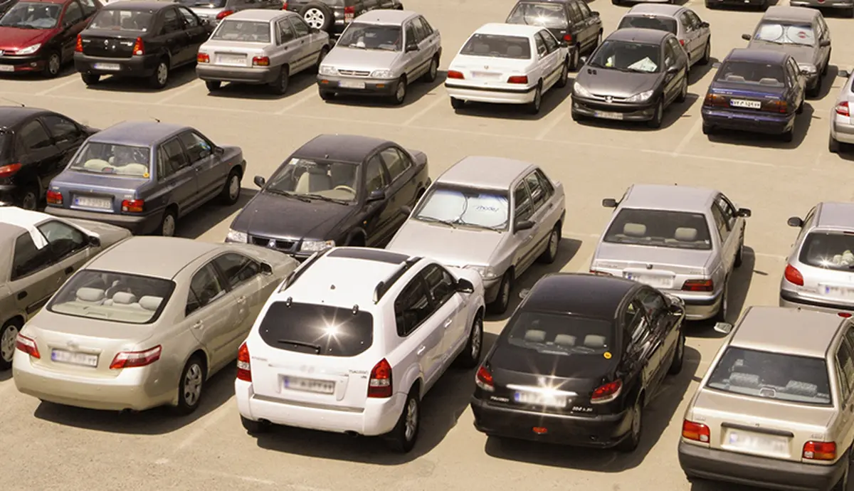 اکثر خودروها تقریبا بین ۵ تا ۶ میلیون تومان ارزان شده است