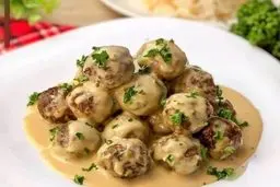 آیا به دنبال یک غذای خوشمزه متفاوت هستید ؟ | آموزش طرز تهیه کوفته سوئدی 