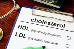 ۶ نوشیدنی سالم برای کاهش کلسترول بد که با شکم خالی باید خورد