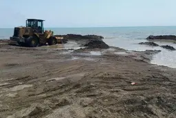 
معاون وزیر نیرو: ماسه‌خواری منجر به اختلال در محیط زیست و چرخه زندگی آبزیان می‌شود
