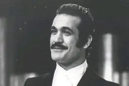 واکنش کیهان به خبر بازگشت مجری تلویزیون "من و تو" به کشور: فریدون فرخزاد هم می خواست به ایران برگردد که کشته شد!