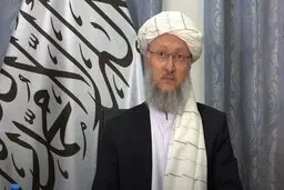 
 نیروی امنیتی ۳۵۰ هزار نفری تشکیل می‌دهیم
