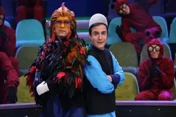 عرصه برای عموپورنگ تنگ‌ شد