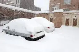 برف سنگین در روستای وشنوه قم | سراسر ایران سفیدپوش شد +ویدئو