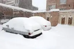 برف سنگین در روستای وشنوه قم | سراسر ایران سفیدپوش شد +ویدئو