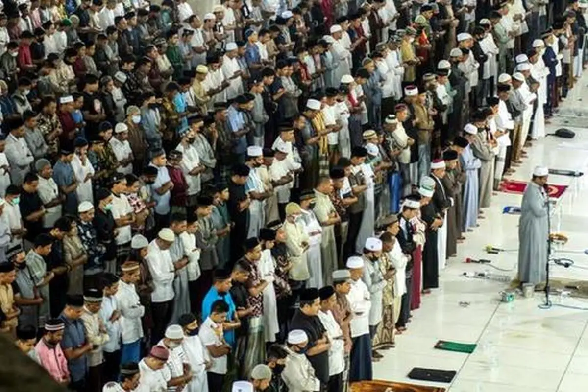 دیدنی‌های امروز؛ از نمازهای ماه رمضان تا معاینه خانگی بیماران کرونایی