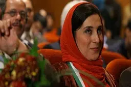 
فاطمه معتمد آریا،‌ سفیر سلامت روان شد
