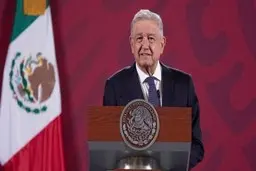 
مکزیک  |   تا زمانی که نتیجه انتخابات آمریکا قانونی اعلام نشود تبریک نمی‌گوییم
