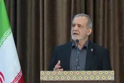 پزشکیان قهرمانی تیم‌های ملی کشتی آزاد و فرنگی را تبریک گفت